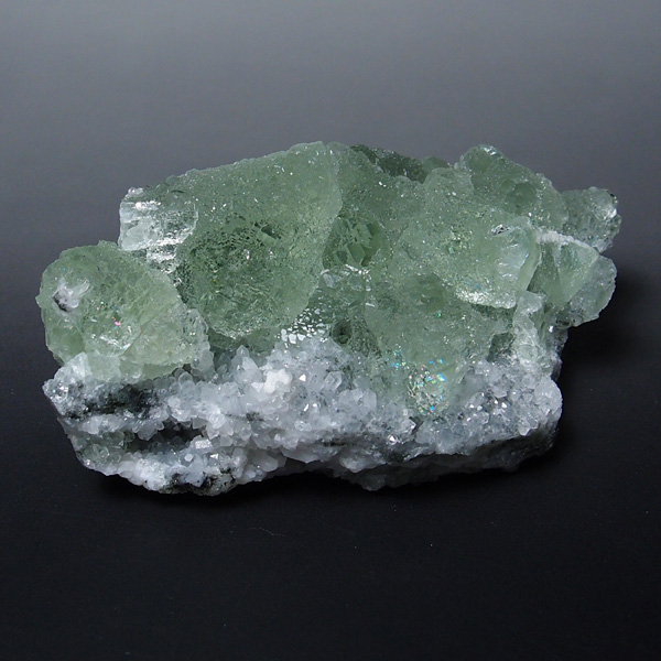 C712 グリーンフローライト（蛍石）原石 MoonMadness