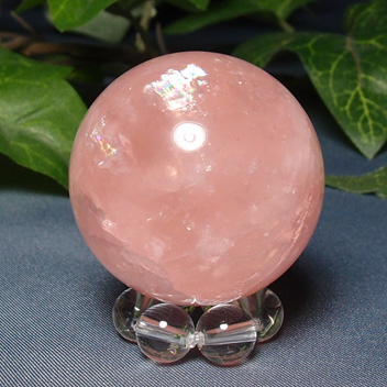 紅水晶（ローズクオーツ） - 水晶天然石専門店ムーンマッドネス