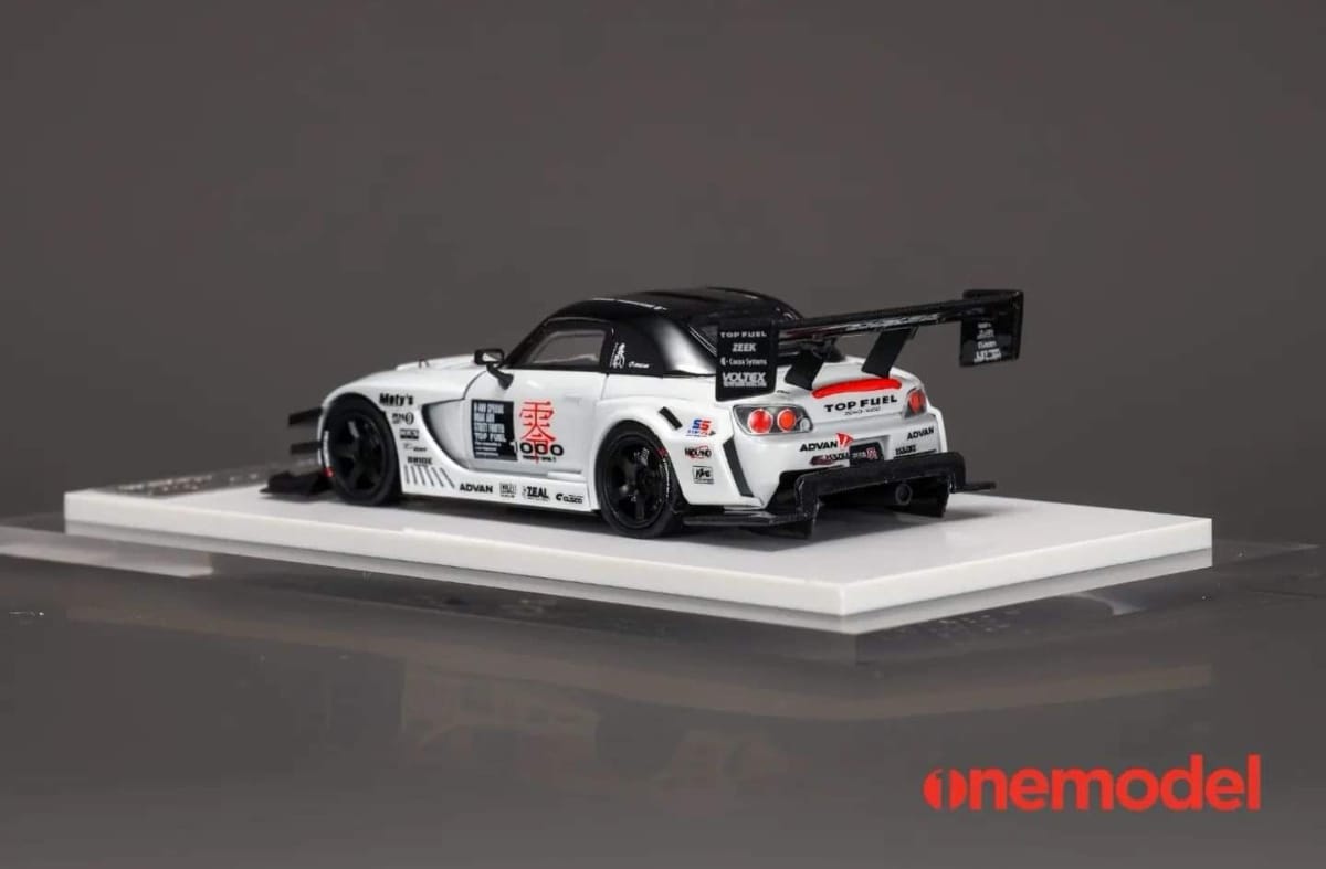 One Model 1:64 Honda S2000 Top Fuel Honda S2000 Type-RR – Model