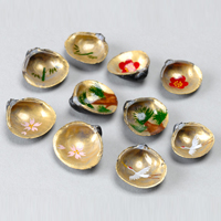 雛人形の道具 貝合わせの貝 – 真多呂人形博物館