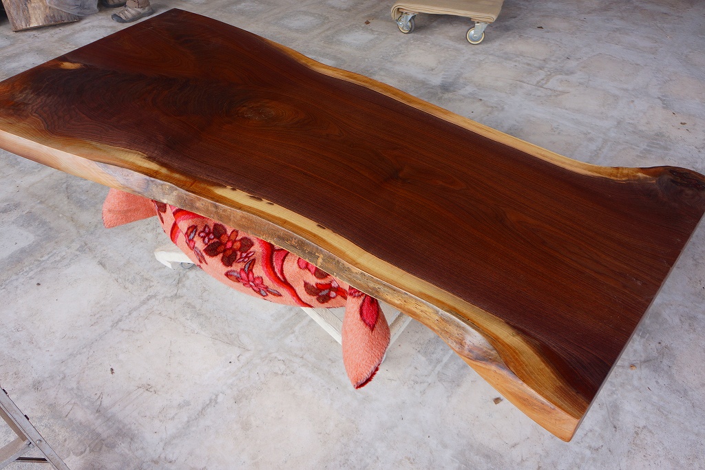 天然木 新潟工場 ブラックウォールナット材 一枚板 カウンター