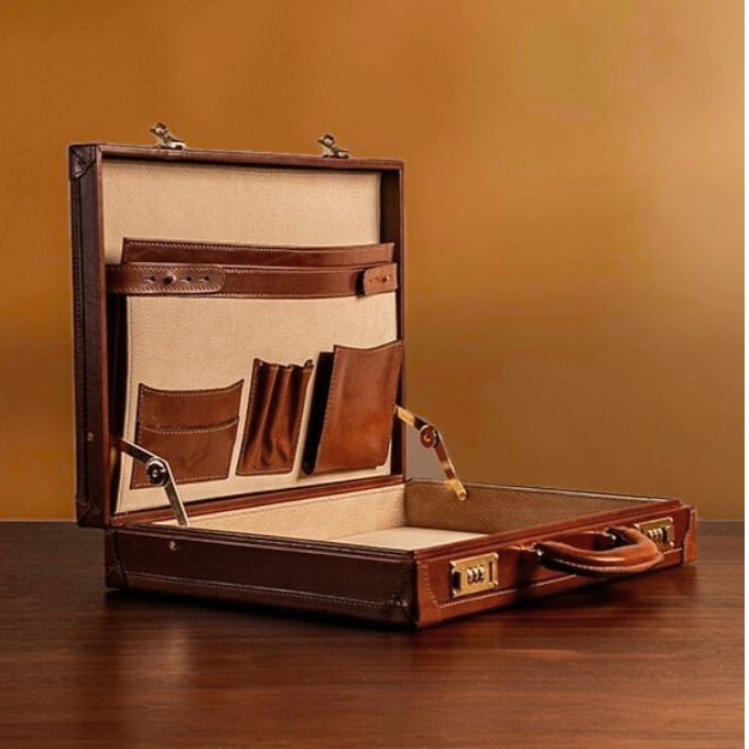 メンズ用高級レザーアタッシェケース |マクスウェル・スコット