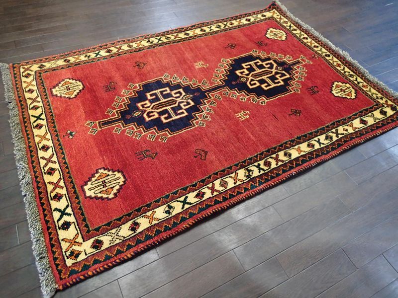 ペルシャ ギャッベ 1.6m センター ラグ サイズ 161 x 113 cm c194