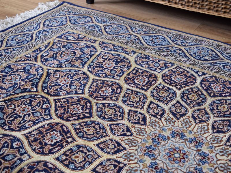 ペルシャ絨毯｜魔法のじゅうたん｜通販・メンテナンスは全国対応