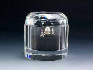 ブライダル・クリスタルケース ＆ クリスタルトレー＜東京・銀座＞