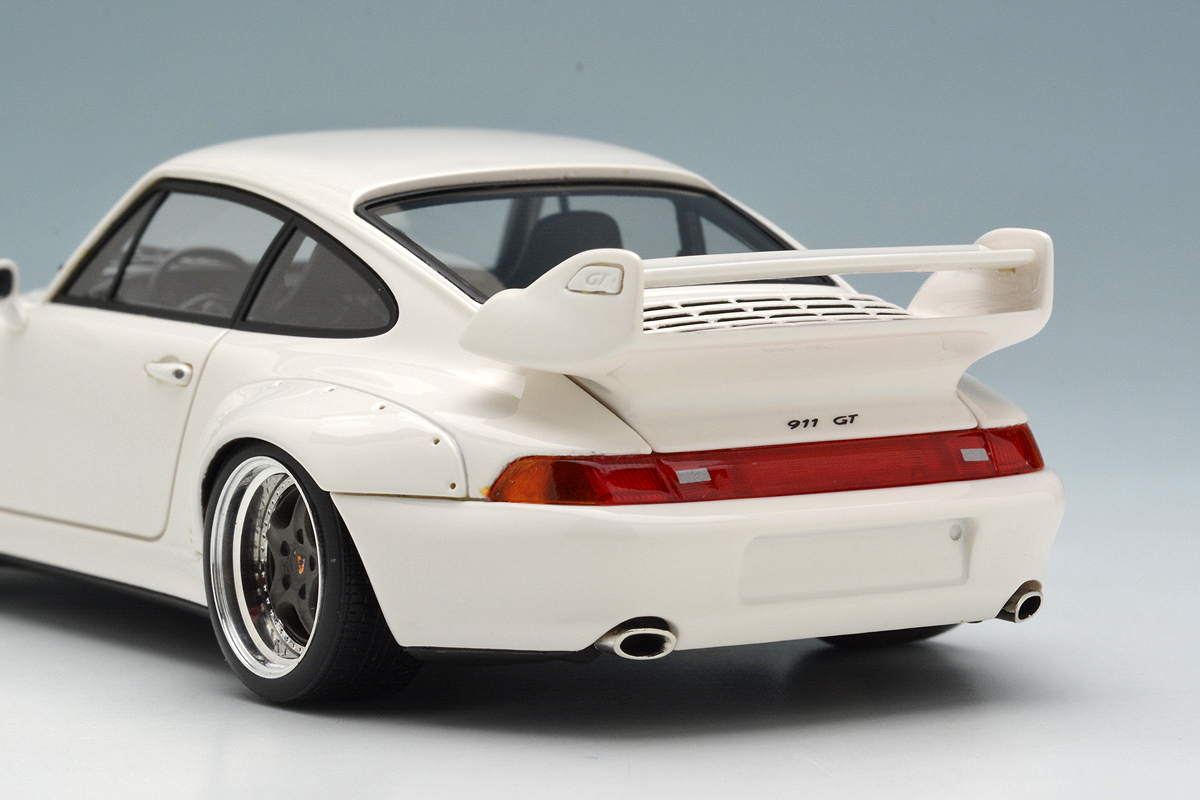 Make Up Co., Ltd. / Porsche 911 (993) GT2 Street 1996
