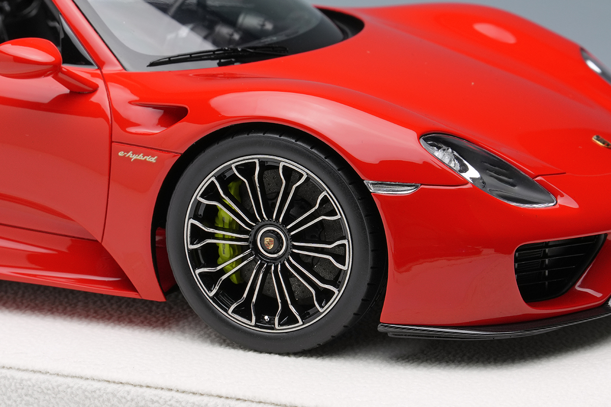 Make Up Co., Ltd. / Porsche 918 Spyder 2011