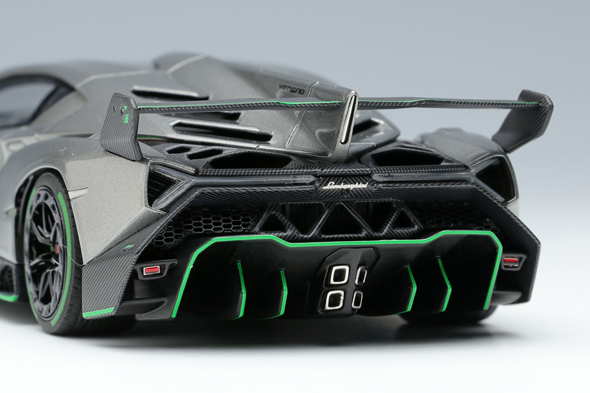 Make Up Co., Ltd. / Lamborghini Veneno 2013