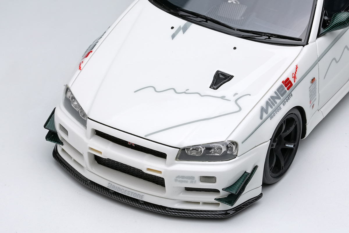 Make Up Co., Ltd. / Mine's Skyline GT-R (BNR34) V-spec N1 Tokyo