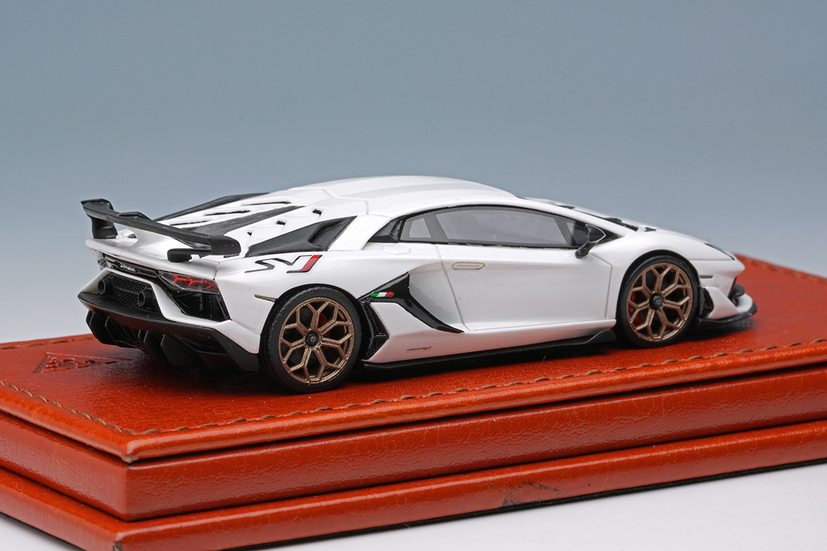 Make Up Co., Ltd. / Lamborghini Aventador SVJ 2018 (Leirion wheel)