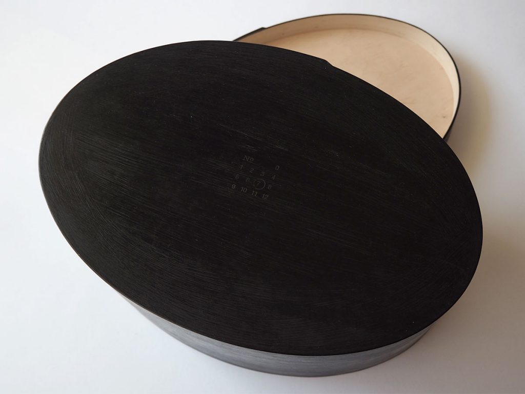 IFUJI, Oval Box - Black #7 - MAKIE