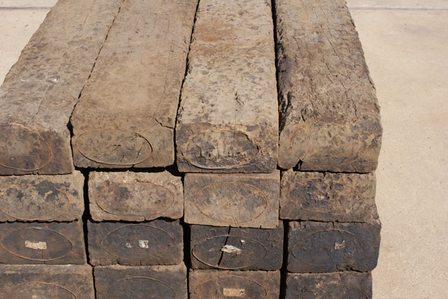 国産中古枕木｜枕木｜国産・豪州産枕木販売の「国鉄産業株式会社」