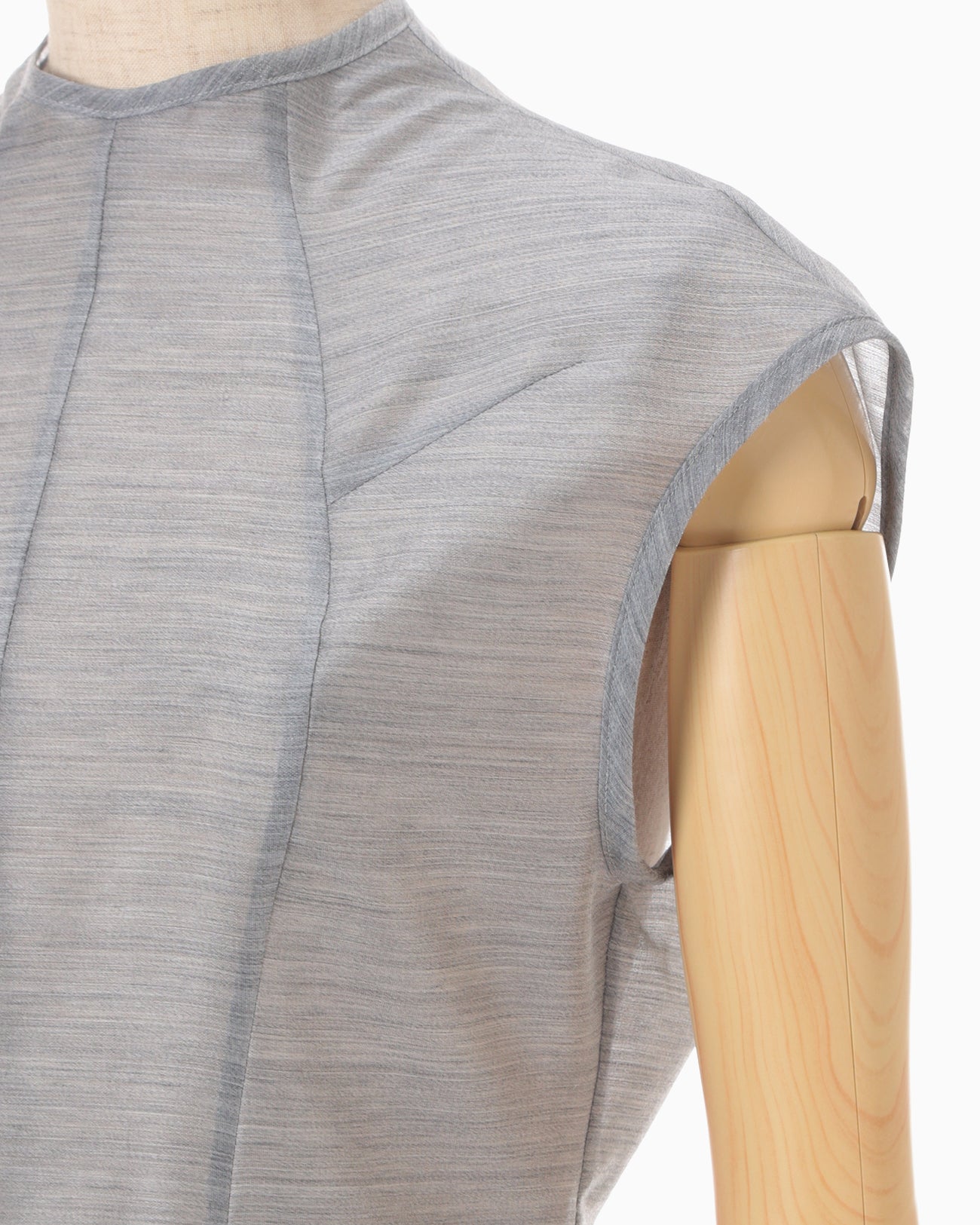 Wool Nylon Capsleeve Shimmering Top - grey - Mame Kurogouchi