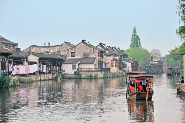 上海近郊【水郷古鎮】を巡る！運河に囲まれた昔ながらの風景