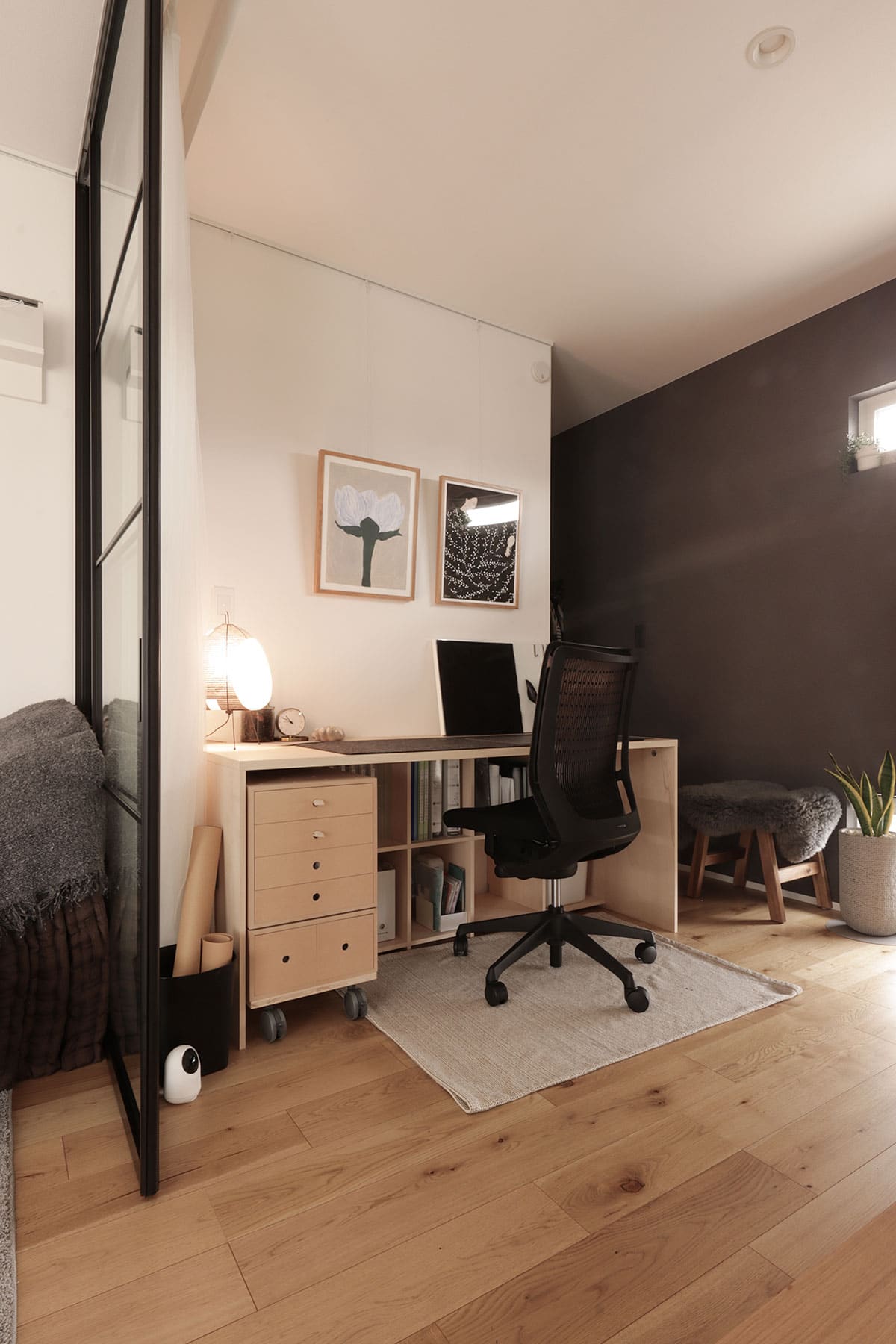 足元棚付きデスク 商品展示台|本棚の通販はマルゲリータ