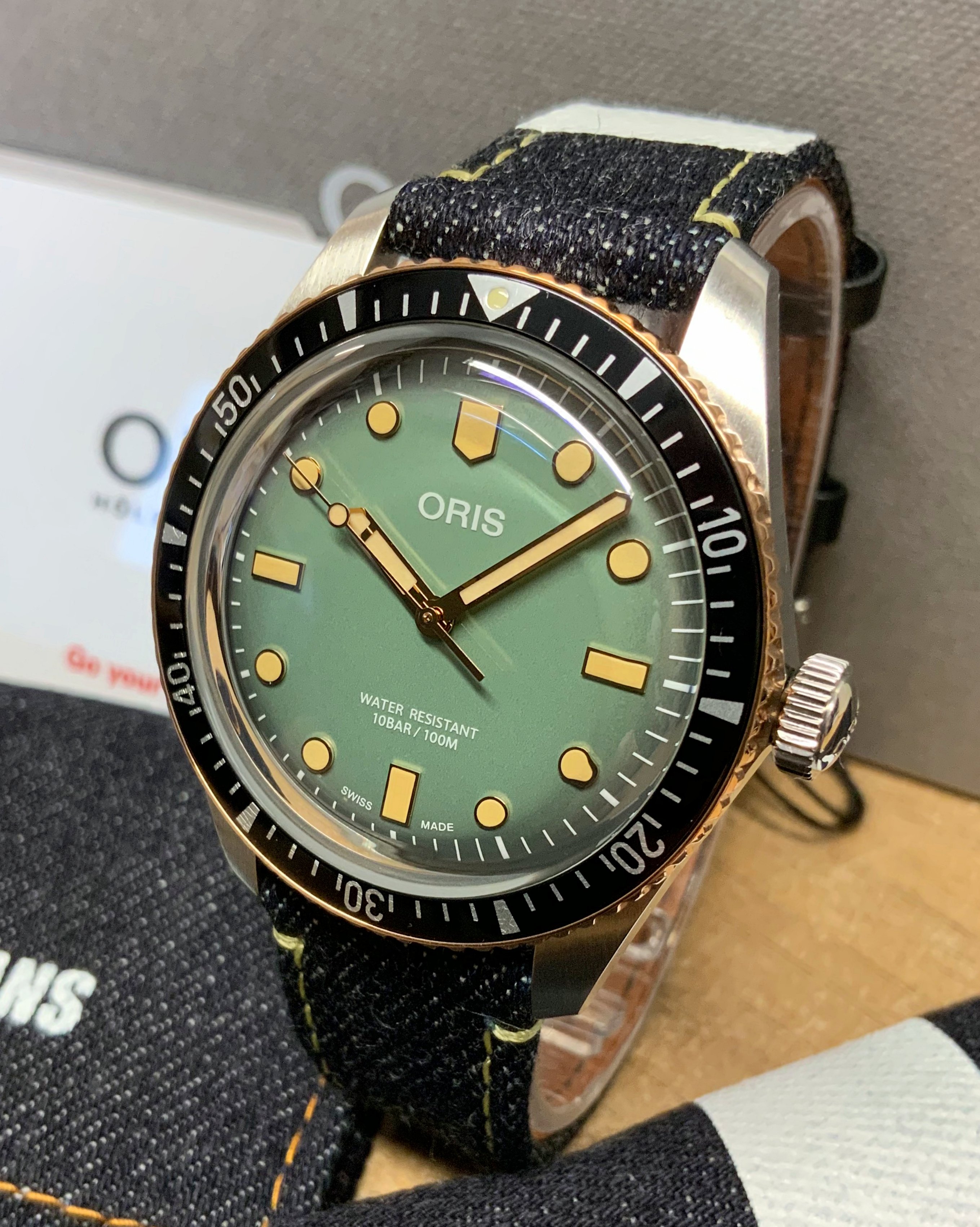 Oris x Momotaro 01 733 7707 4337