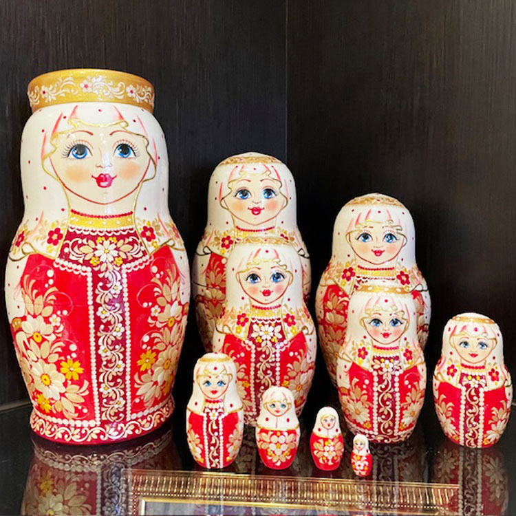 ロシア雑貨店マリンカ / ノリーンスク産マトリョーシカn018-10p