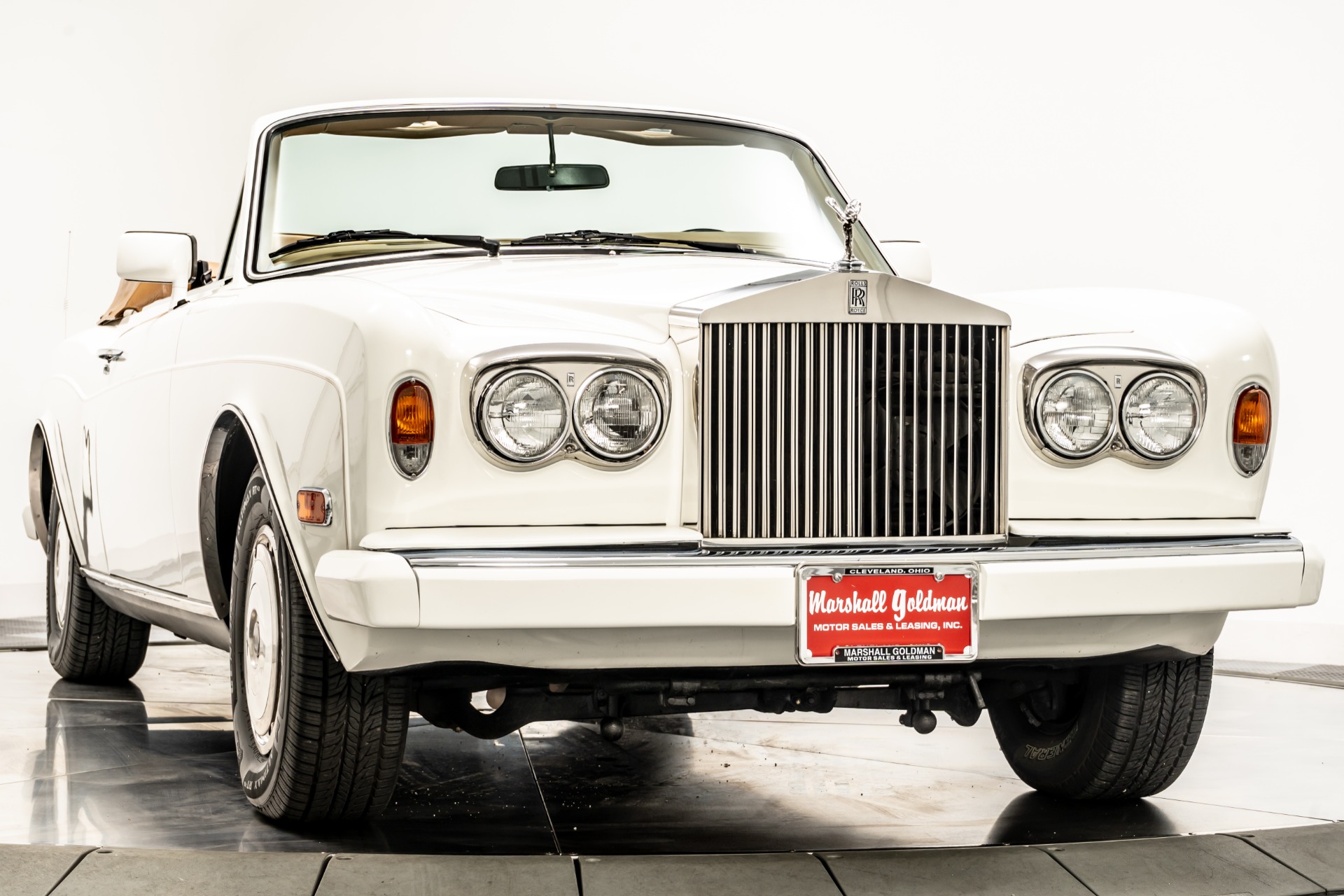 Used 1986 Rolls-Royce Corniche in Acrylic White For Sale (Sold