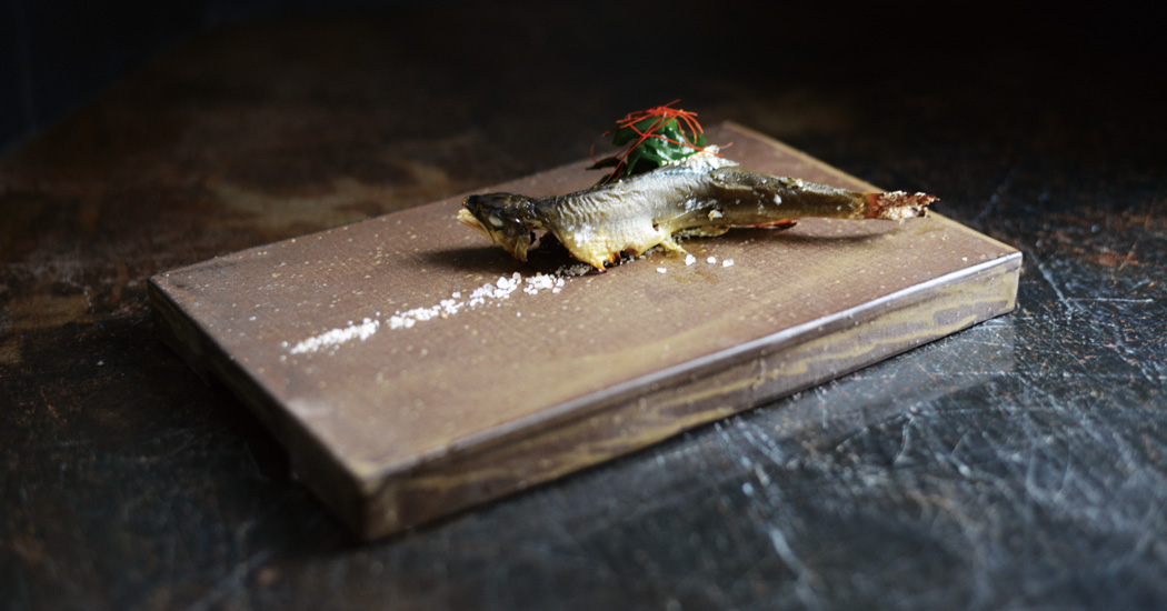 皿・プレート :: 27cm以上 :: 黒土灰釉 長角皿 - マルミツウェブストア