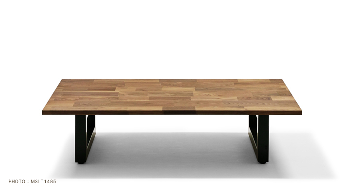 ウォールナット無垢とスチールレッグの組合せ｜ダイニングテーブル