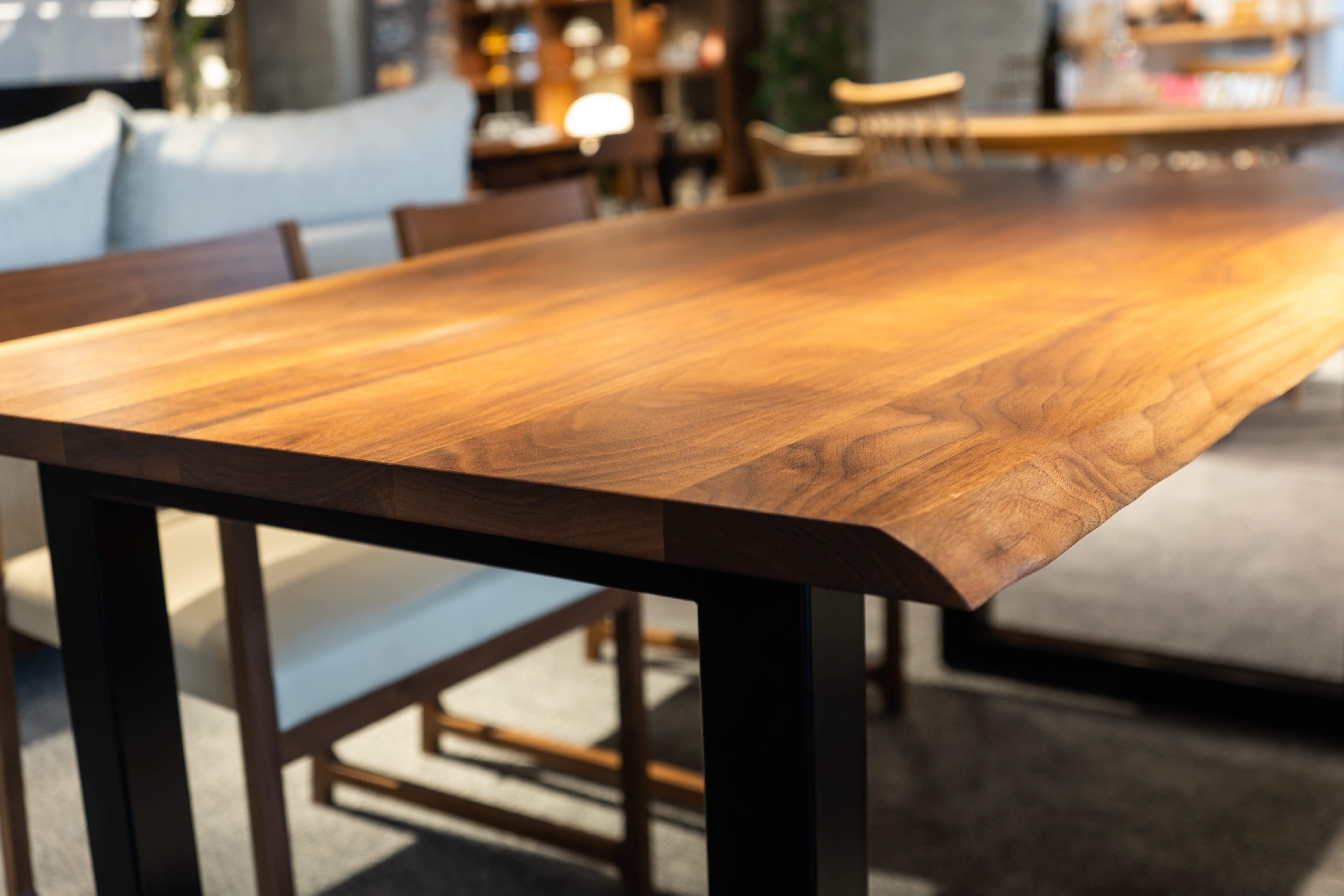 WILDWOOD LIVE EDGE DINING TABLE(幅 100cm × 奥行 90～70cm)の通販