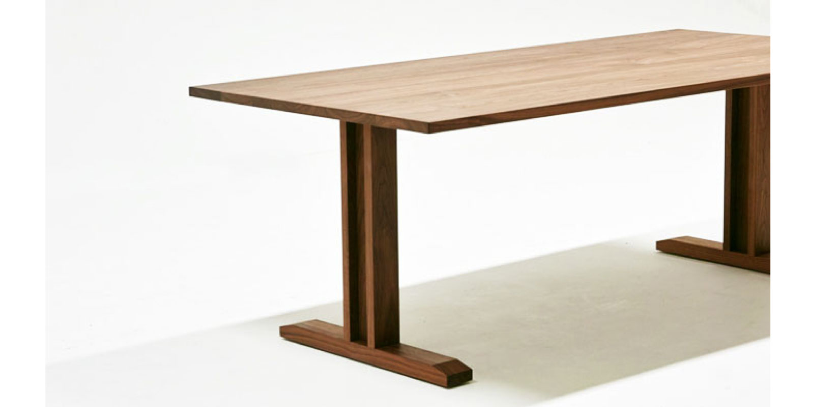 RITZ LOW DINING TABLE(幅140cm × 奥行80cm)の通販 / マスターウォール