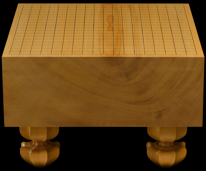 国産本榧足付碁盤 5寸2分（木裏） ga50044 | 前川榧碁盤店