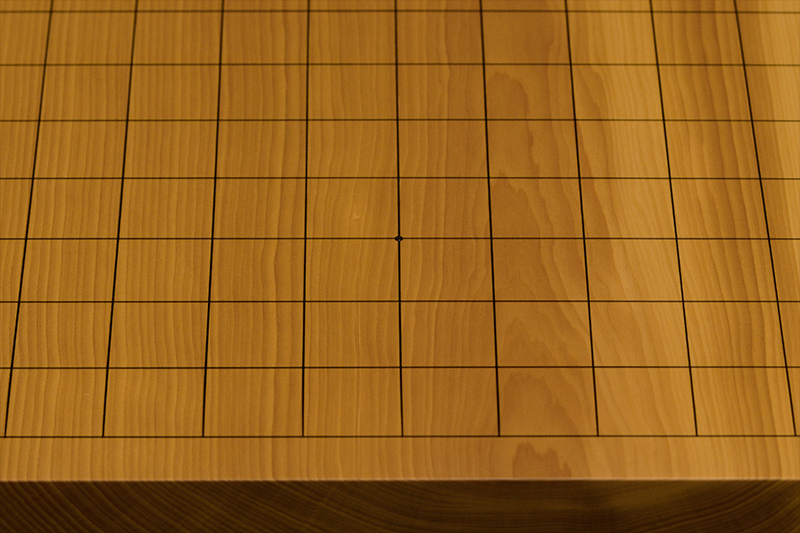 国産本榧卓上碁盤 2寸5分（一枚板・木裏） gb20343 | 前川榧碁盤店