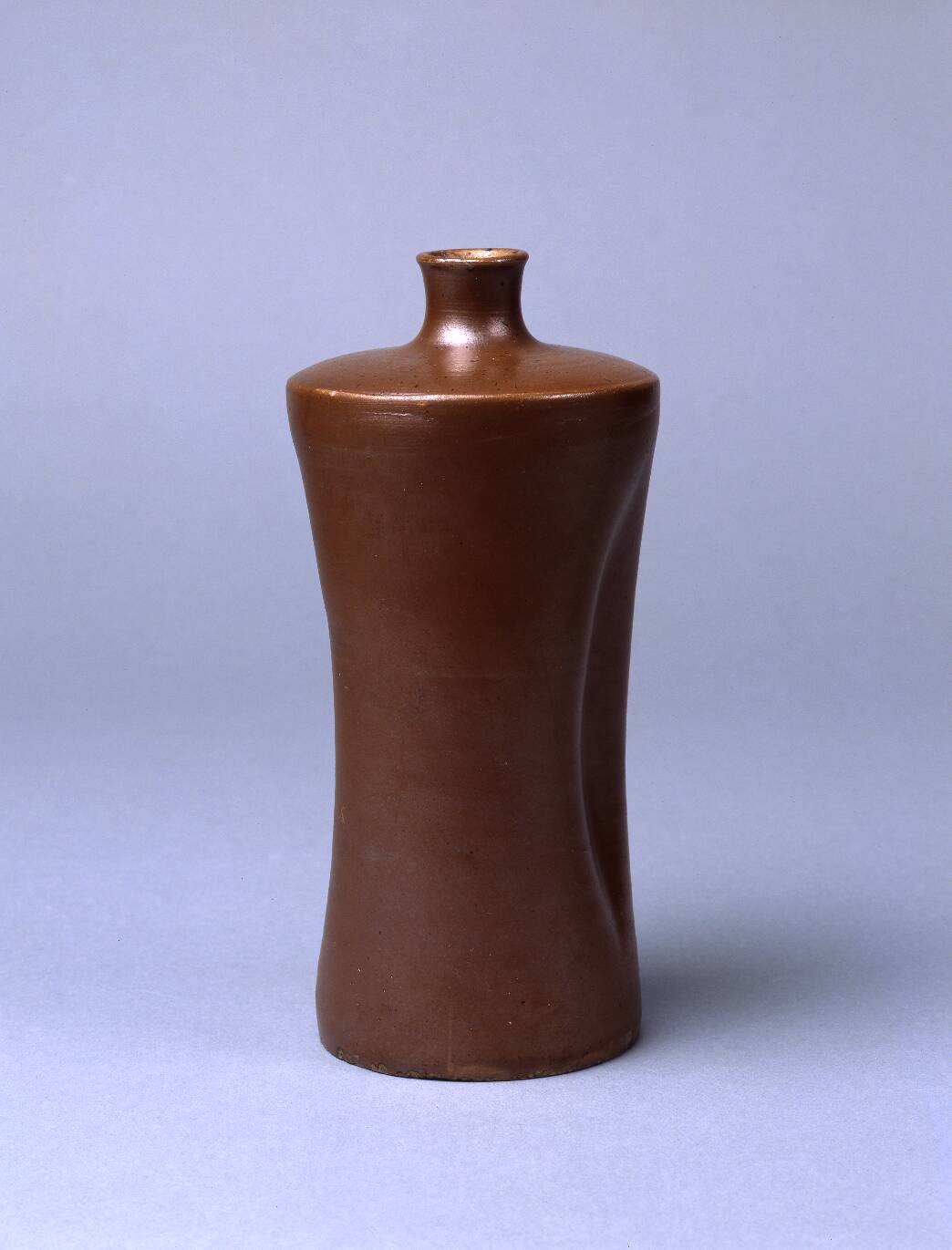 栗皮釉蝋燭徳利 – 兵庫陶芸美術館 収蔵品データベース