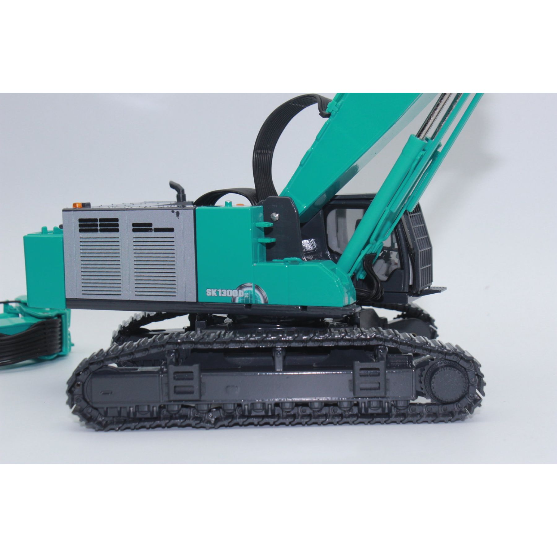 1/50 (Conrad) KOBELCO SK1300DLC-10 YIKIM EKSKAVATÖRÜ