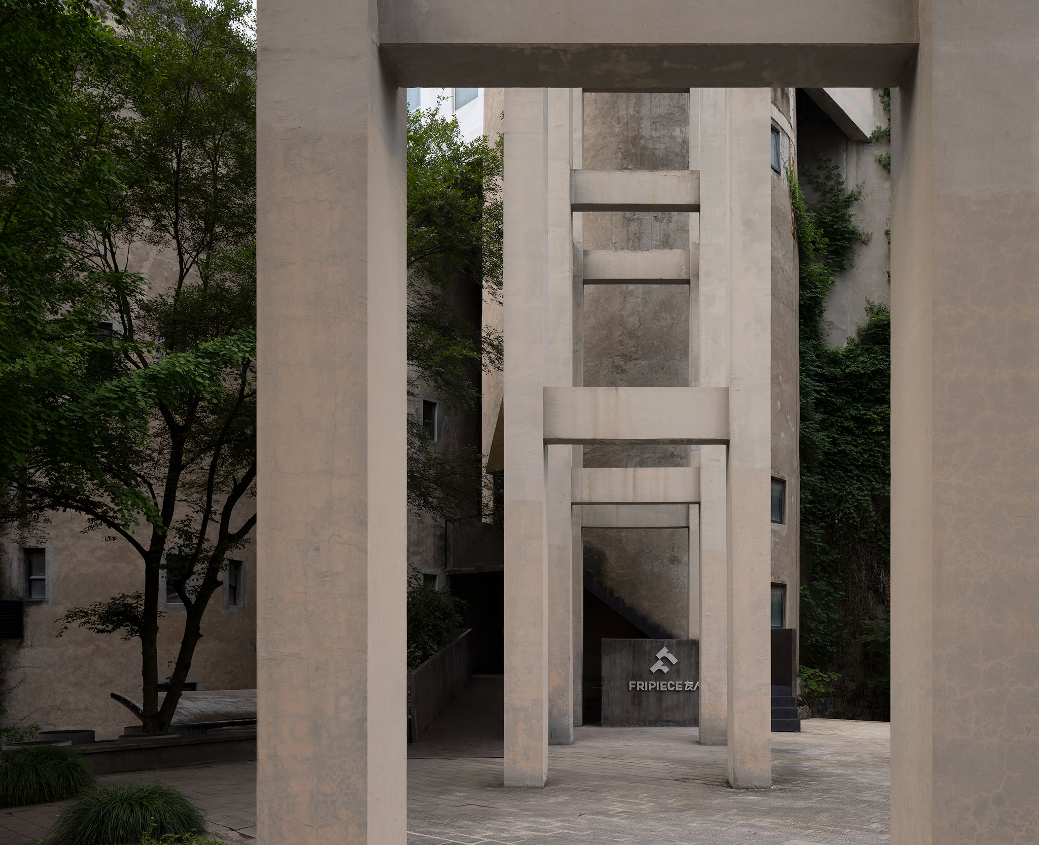 Emotion and material exploration. Fripiece Texture Lab by AD