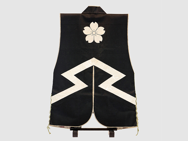 刀剣ワールド財団所蔵の陣羽織／名古屋刀剣博物館・名古屋刀剣ワールド