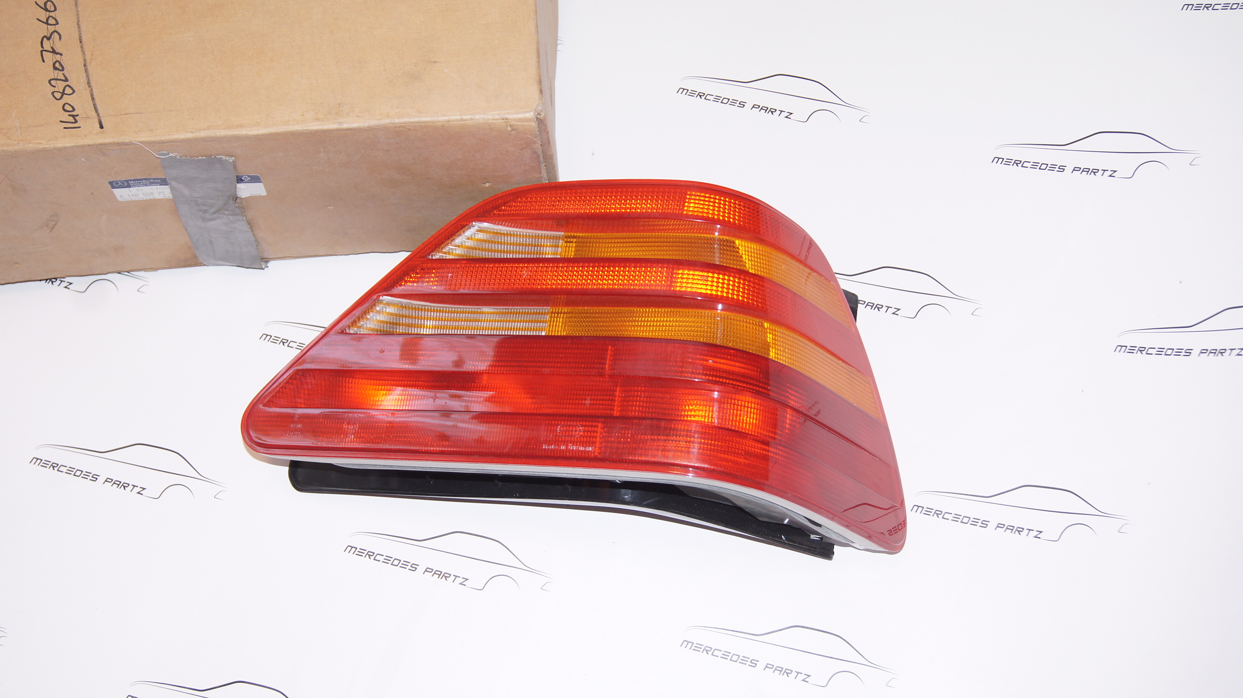 C140 W140 coupe rear right taillight NOS - mercedespartz