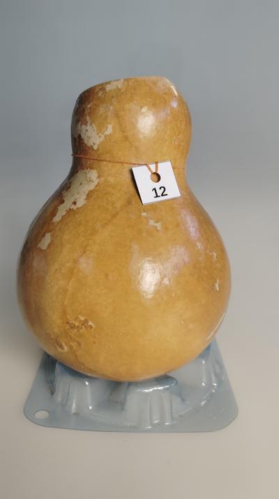 瓢箪・ひょうたん・ヒョウタン販売。乾燥した素材。お守、アクセサリー