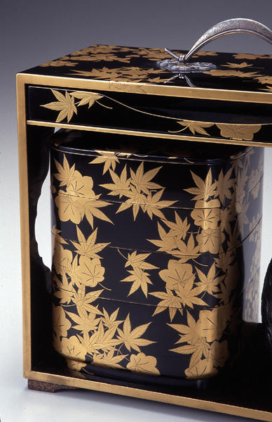 雲錦蒔絵提重 伝 春正作 - MIHO MUSEUM