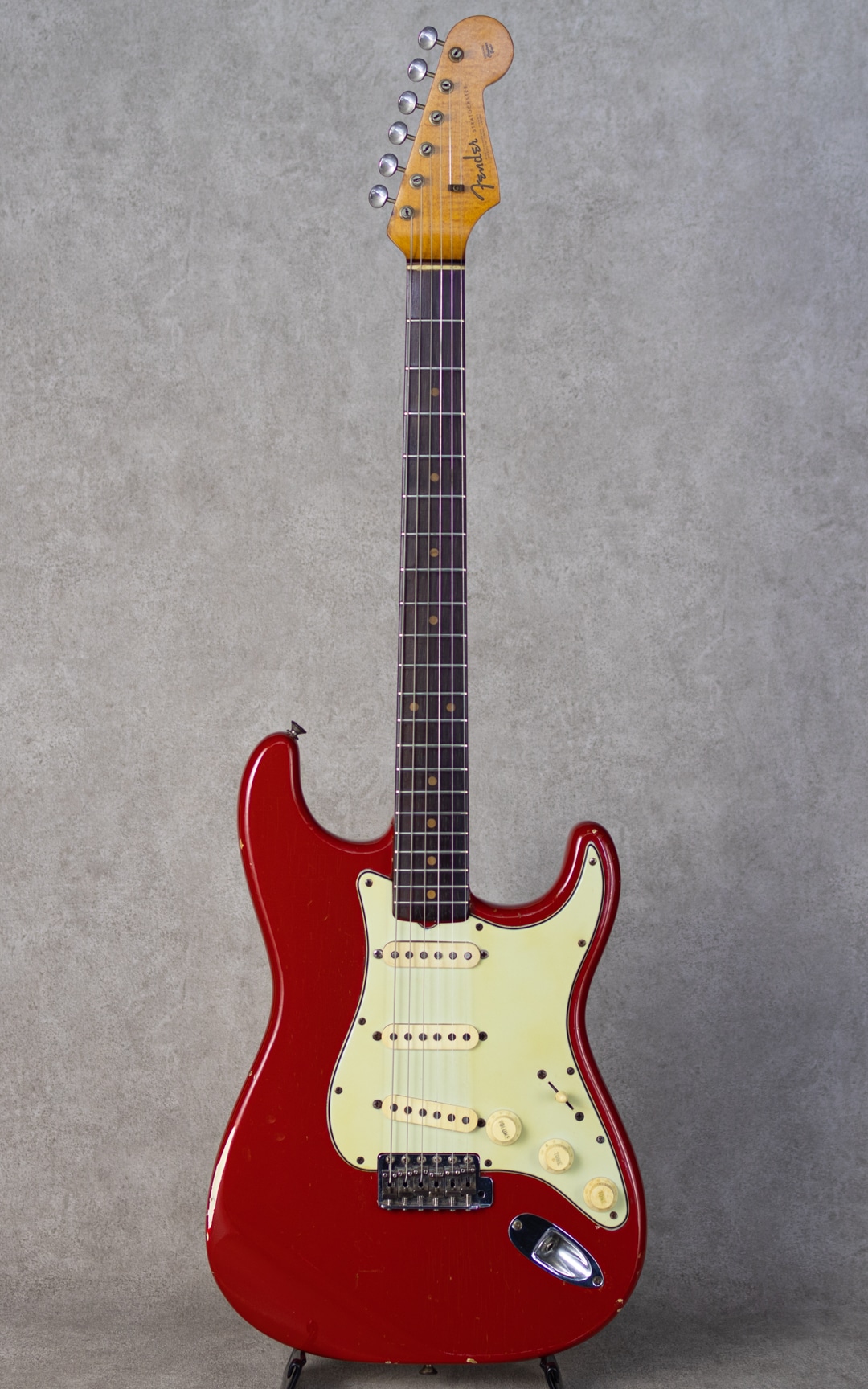Stratocaster Dakota Red / 1963: エレキギター｜三木楽器公式通販サイト