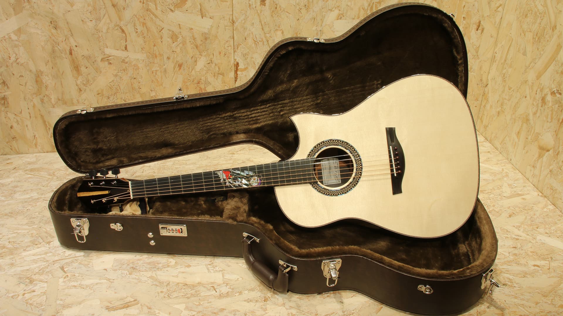 Furuya Guitar Works × OGAWA INLAY CRAFT SMALL-D Oni-Fuda