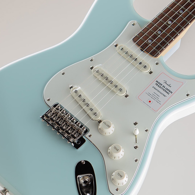 Made in Japan Traditional Late 60s Stratocaster/Sonic Blue