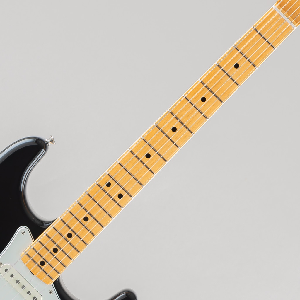 Jimi Hendrix Voodoo Child Signature Stratocaster NOS/Black: エレキ