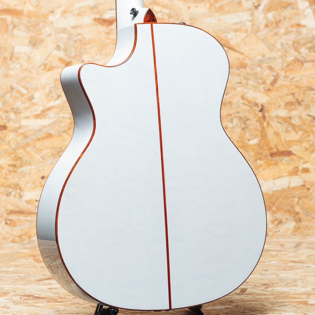 Custom GA Trans White: アコースティックギター｜三木楽器公式通販サイト