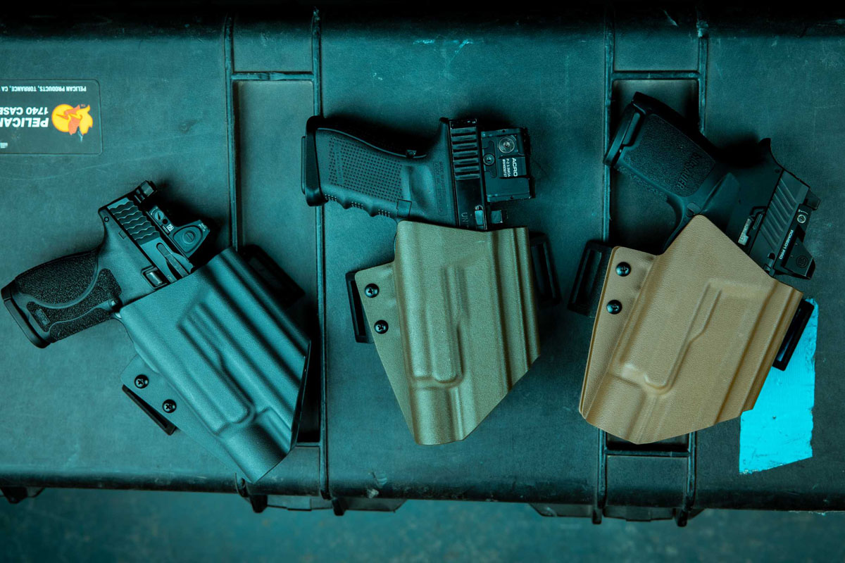 T.REX ARMS Light-Compatible Ironside ホルスター マルチカムブラック