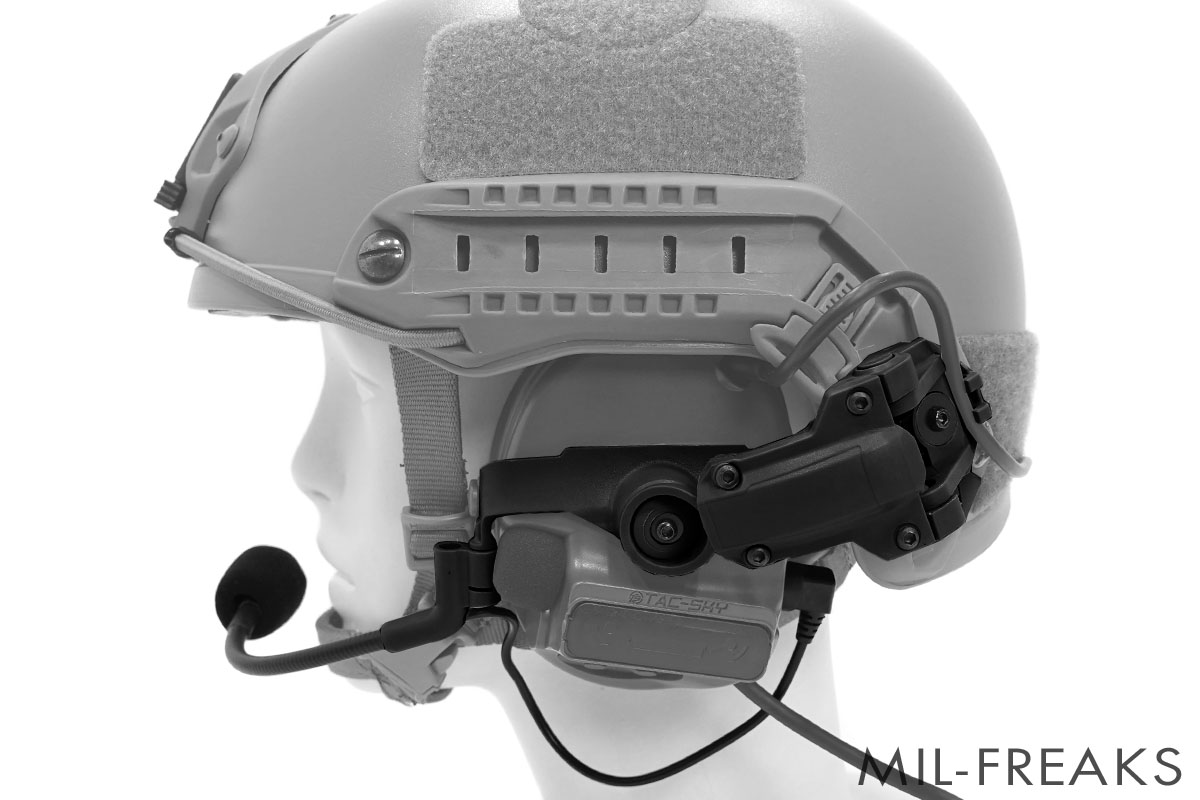 FMA Ops-Coreタイプ AMPスタイル ARCレールアダプター Comtac 2/3用