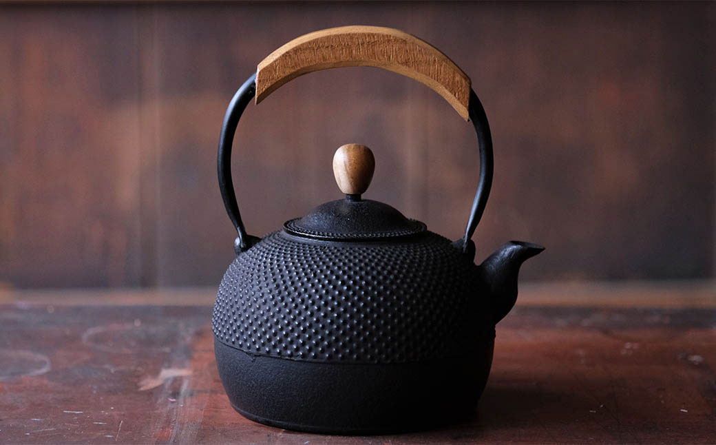 完全手づくり世界遺産平泉の匠【工房和秋】作 南部鉄瓶 気づかい