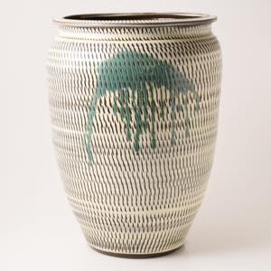 小鹿田焼 坂本浩二窯 傘立て 飛び鉋に三彩（一斗三升甕） ｜ みんげい