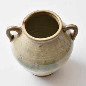 中国 雲南省 華寧 白釉双耳花瓶 ｜ みんげい おくむら （日本と世界の