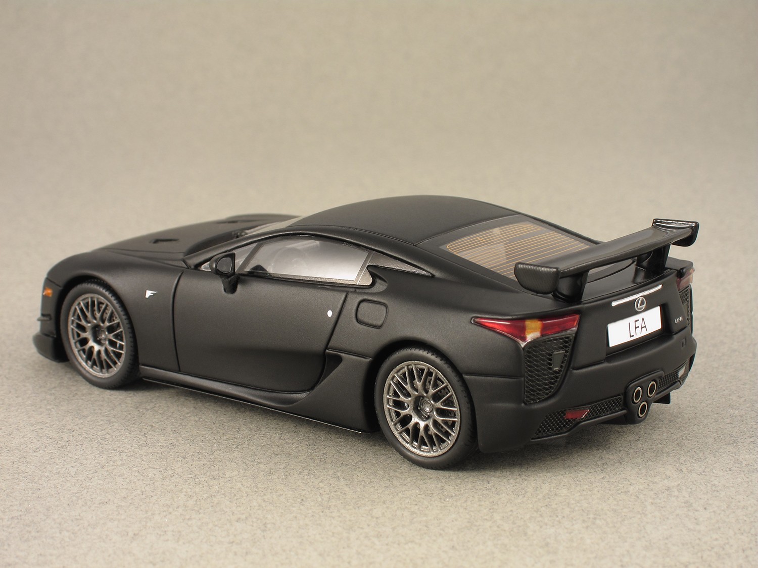 Lexus LFA Nürburgring black matte (Ebbro) 1:43 - Minicarweb