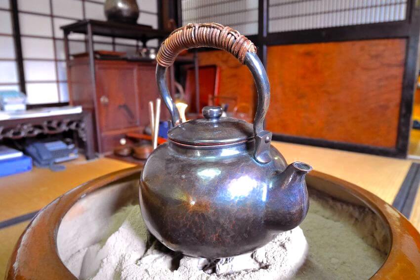 新潟のスゴイを発見 その1 玉川堂の鎚起銅器 | 弥彦温泉 みのや 新潟の