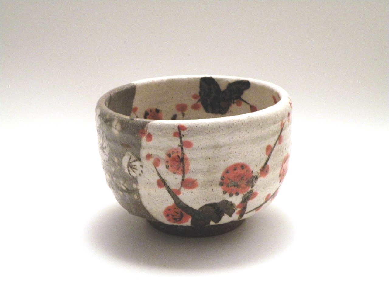 美濃焼伝統工芸品協同組合 | 鼠志野茶碗