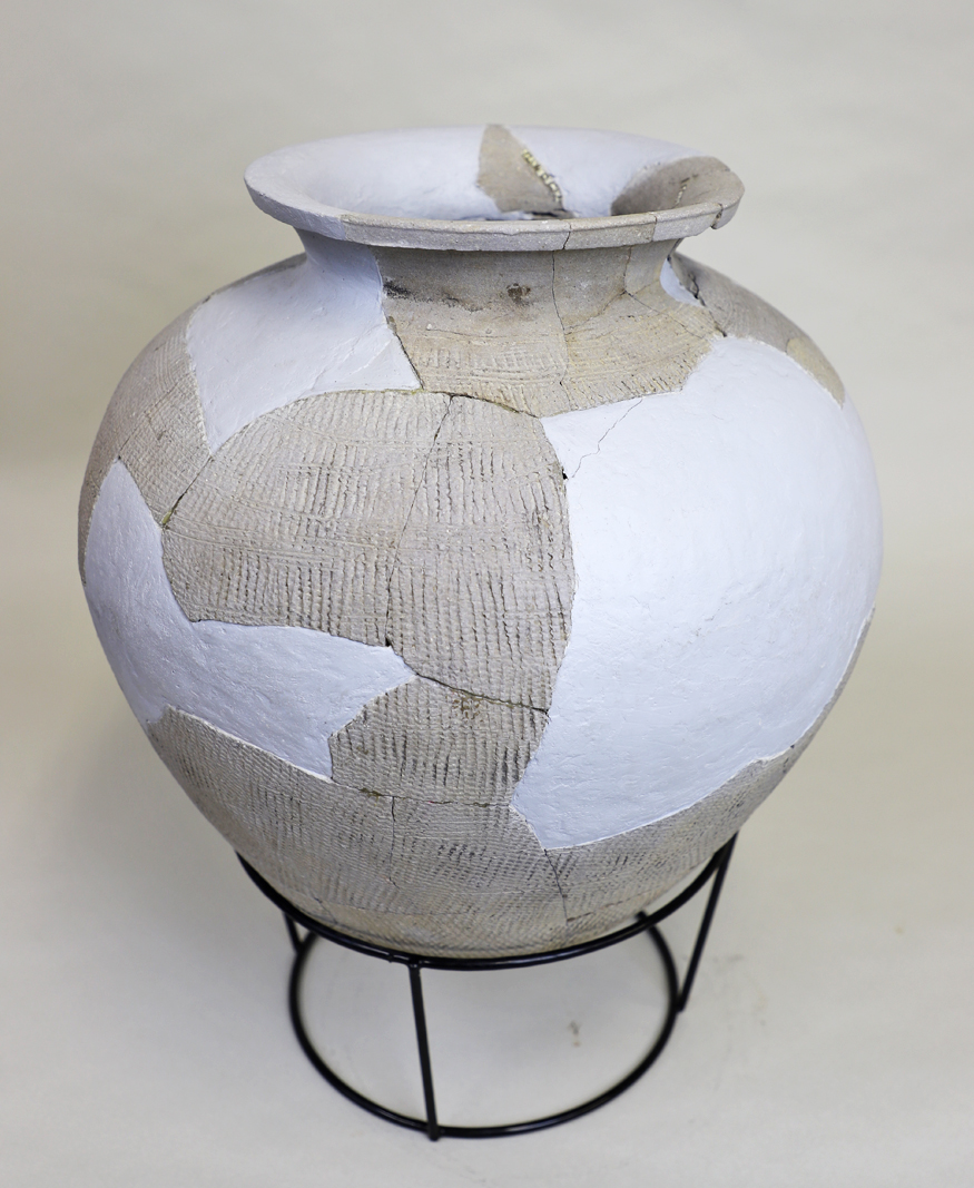 須恵器甕 | 壬生町立歴史民俗資料館