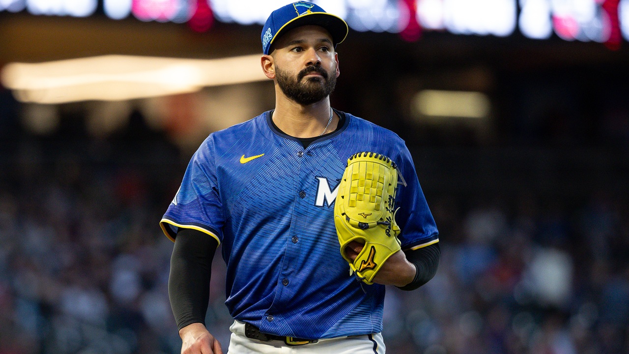 ブルージェイズが好投手・ハラデイの「32」を永久欠番に - MLB.JP